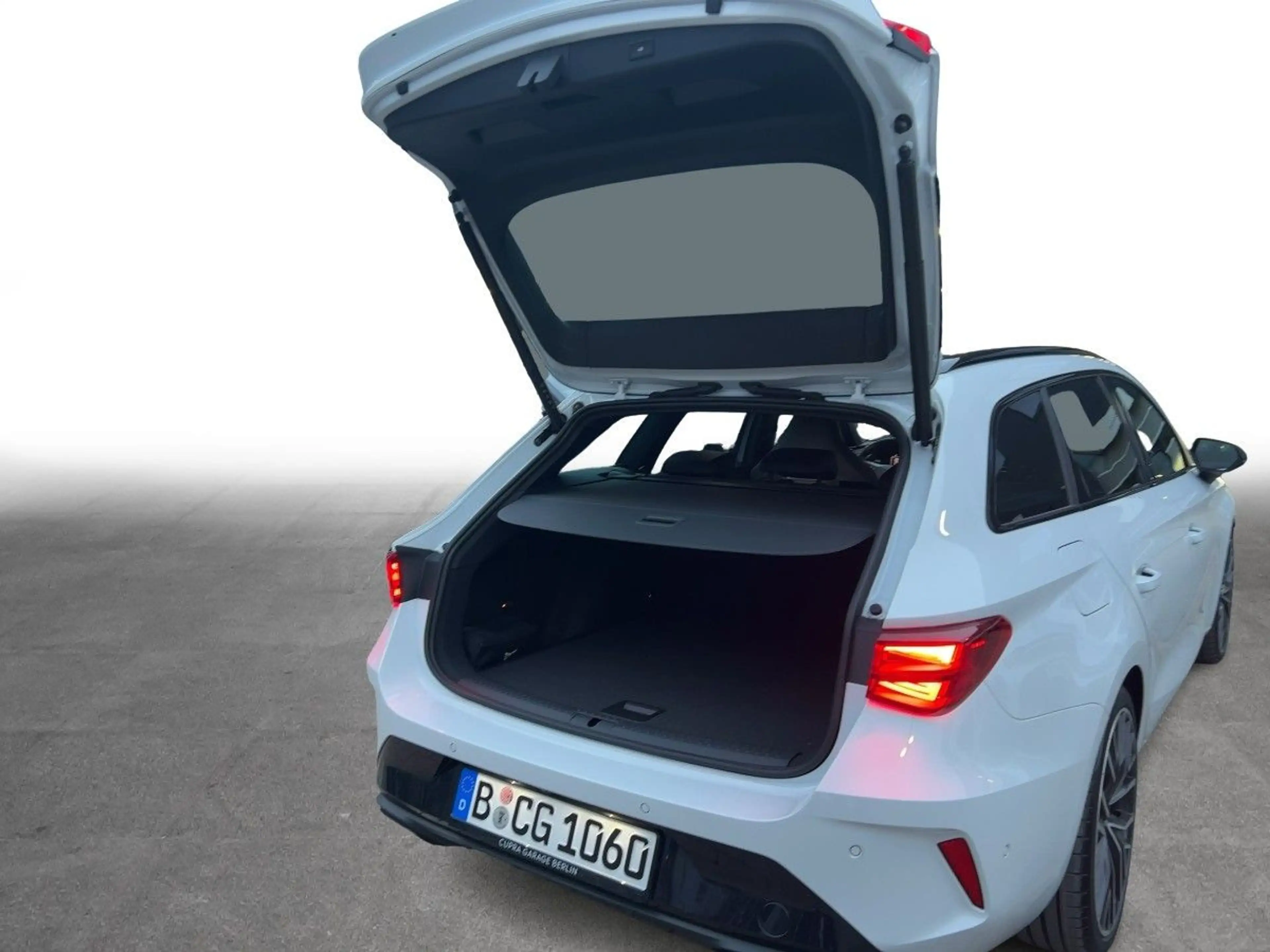CUPRA Leon 2.0 TSI DSG 4Drive Navi LED SHZ ACC PDC — photo 8