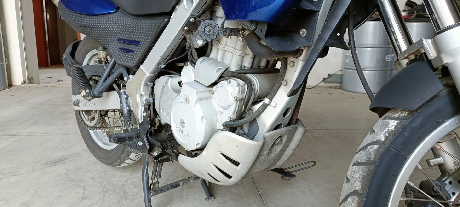 BMW F 650 GS con bauletto e parafango ruota posterio Albastru - 1