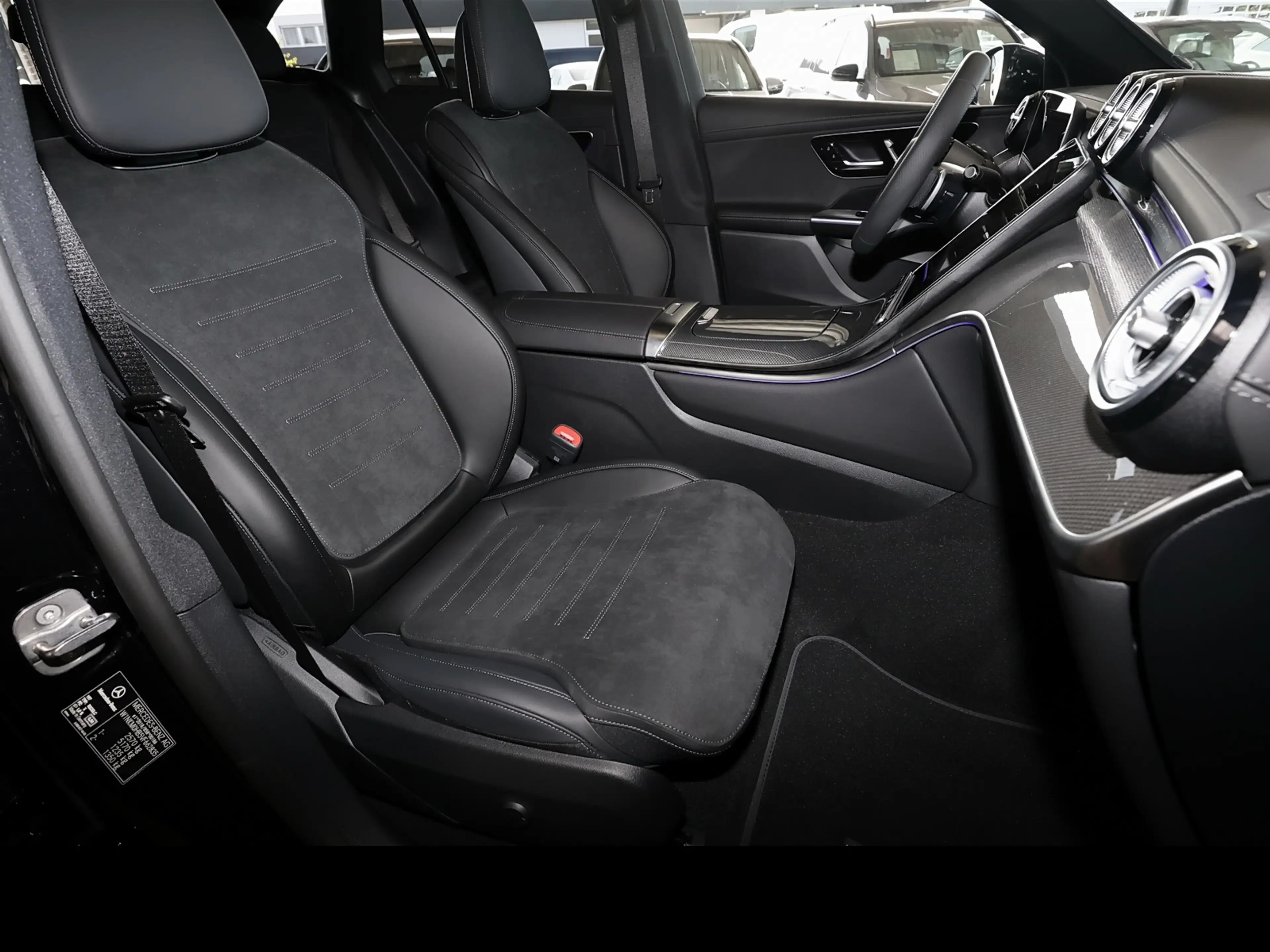 Mercedes-Benz GLC 300 d 4M AMG MBUX+360°+DIG-LED+Pano+AHK+20 — photo 4