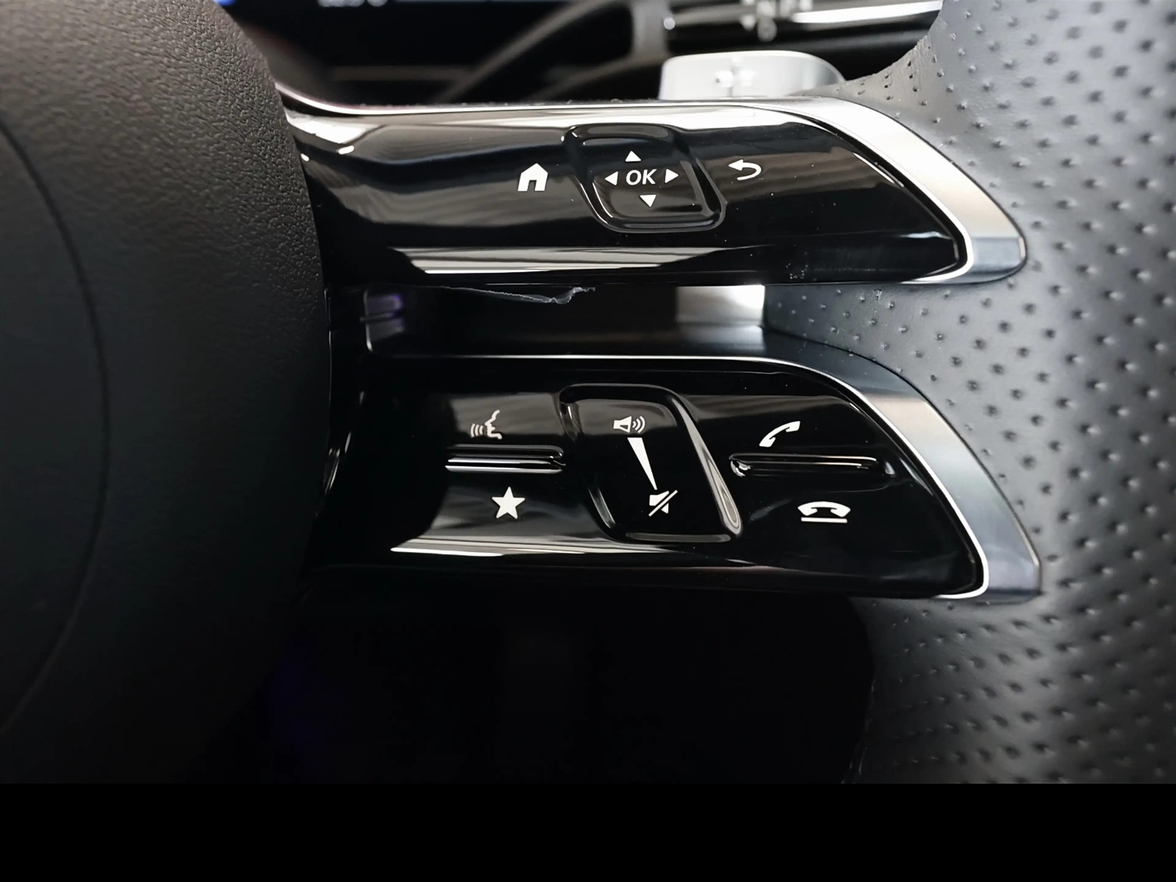 Mercedes-Benz GLC 300 d 4M AMG MBUX+360°+DIG-LED+Pano+AHK+20 — photo 13
