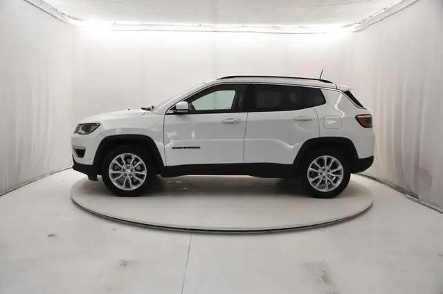 Jeep Compass view 2