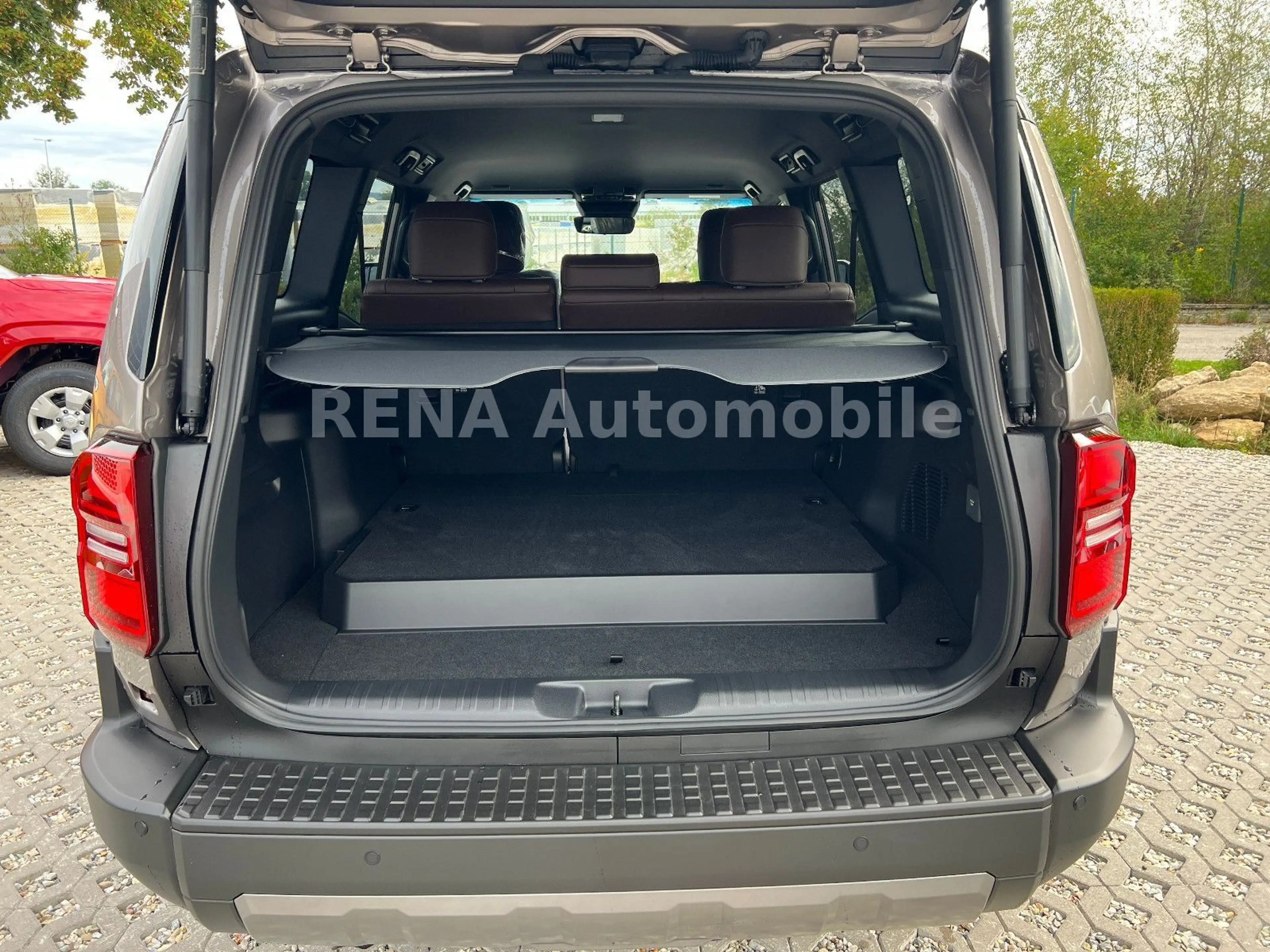 Toyota Land Cruiser 250 2.8 Mild-Hybrid 48V 4WD Executive sofort — photo 10