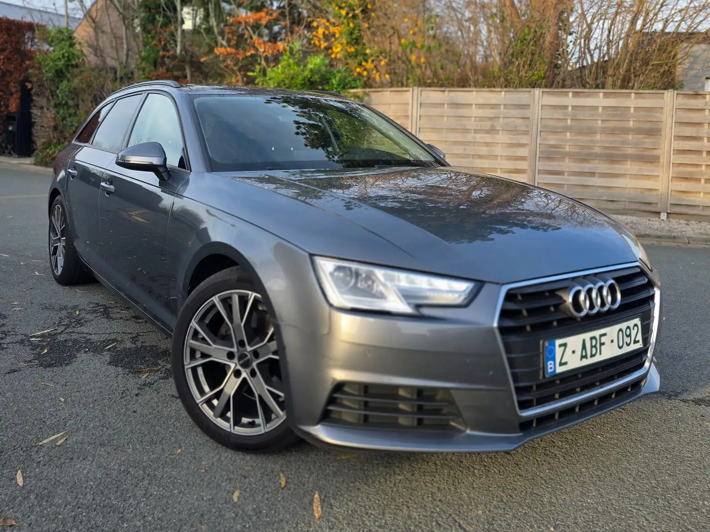 Audi A4 A4 Avant 1.4 TFSI Design S tronic Gris - 2