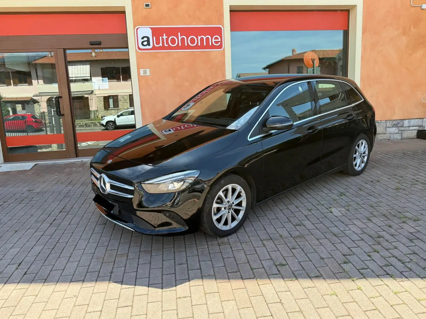 Mercedes-Benz B 180 d SportPlus Auto MBUX10,25” PROMO+IVA Schwarz - 1