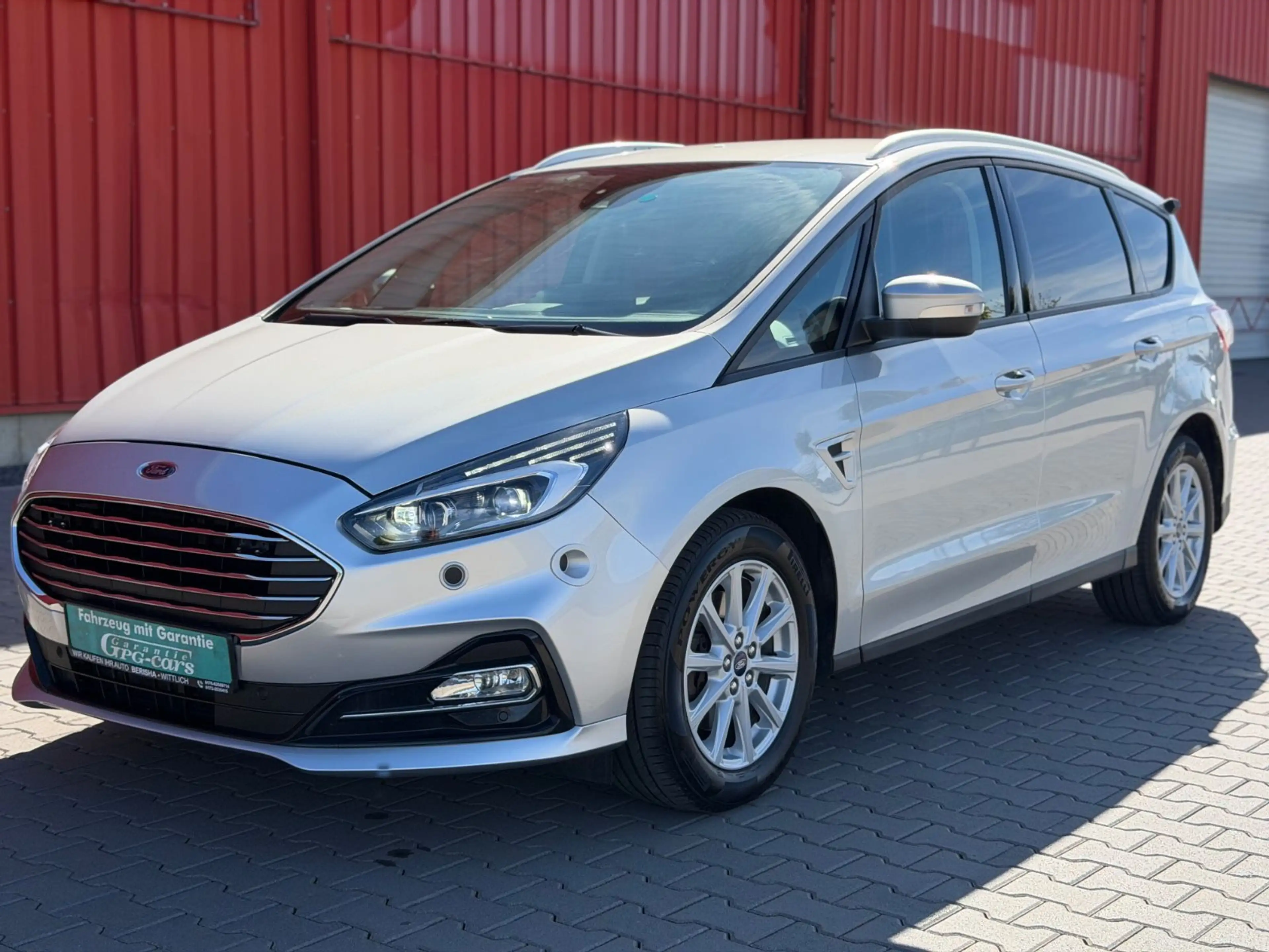 Ford S-Max 2.0 TDCI GARANTIE AUTOMATIK LED 1HAND NAV CAM — photo 2