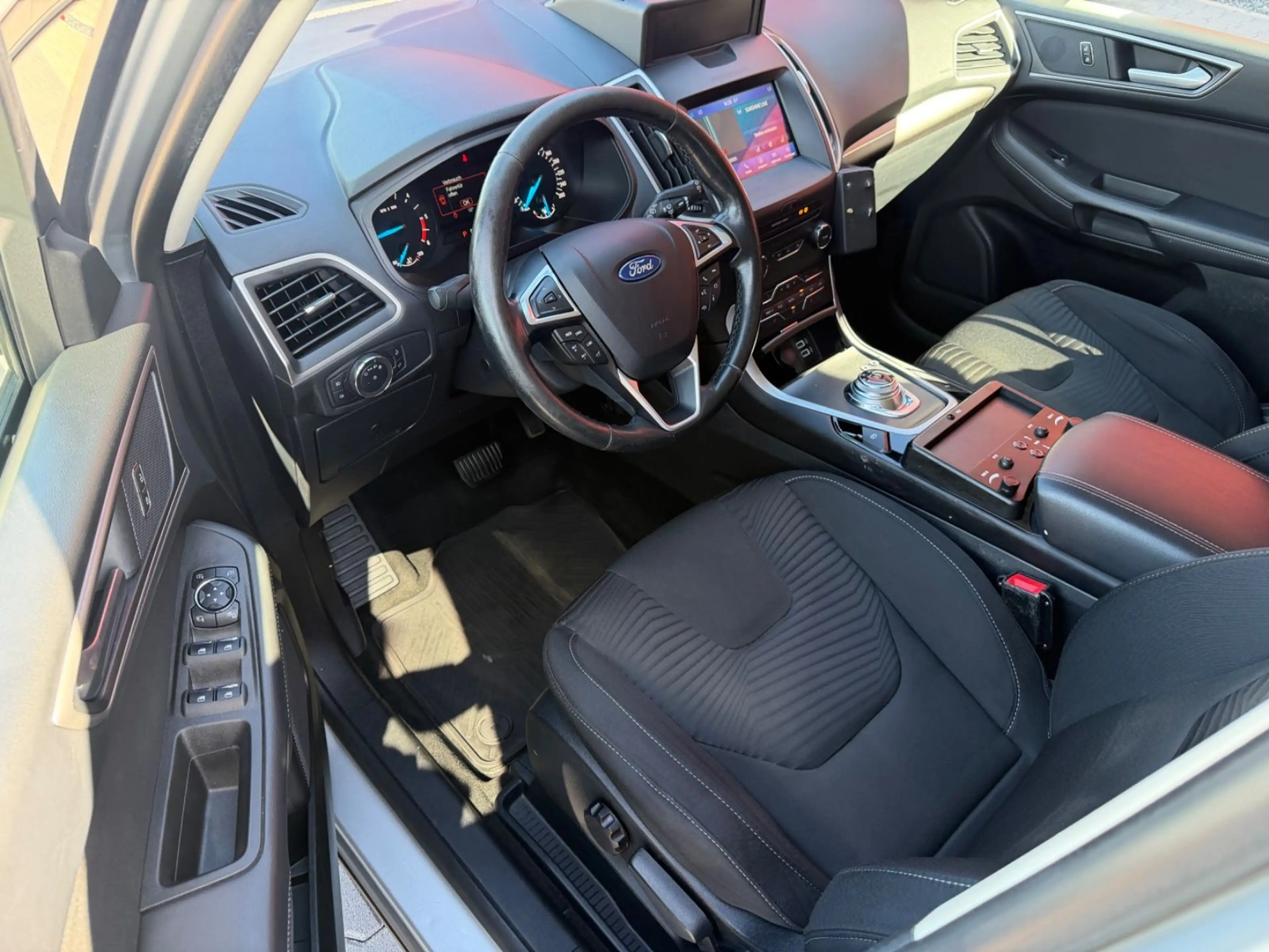 Ford S-Max 2.0 TDCI GARANTIE AUTOMATIK LED 1HAND NAV CAM — photo 15