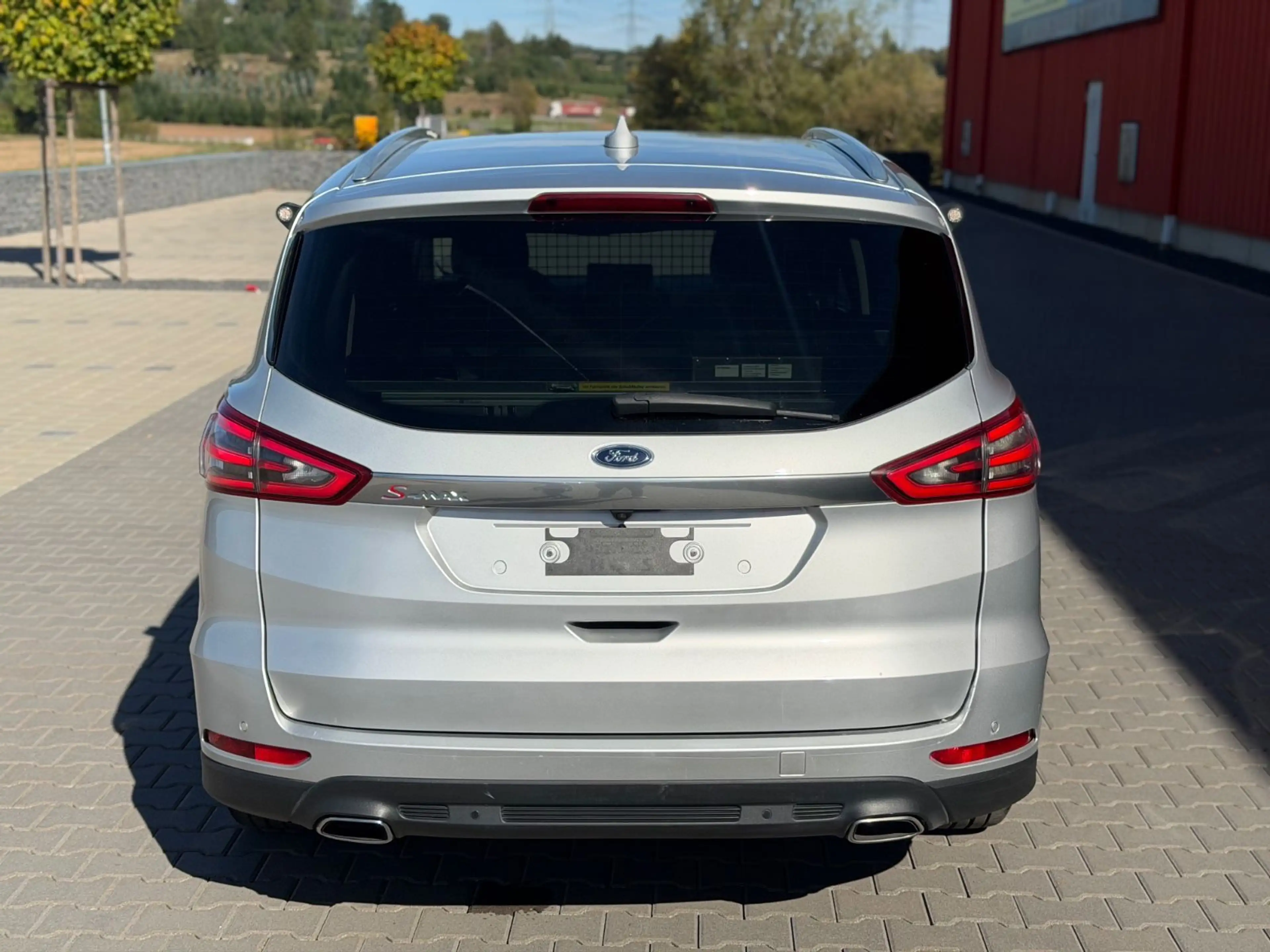 Ford S-Max 2.0 TDCI GARANTIE AUTOMATIK LED 1HAND NAV CAM — photo 5