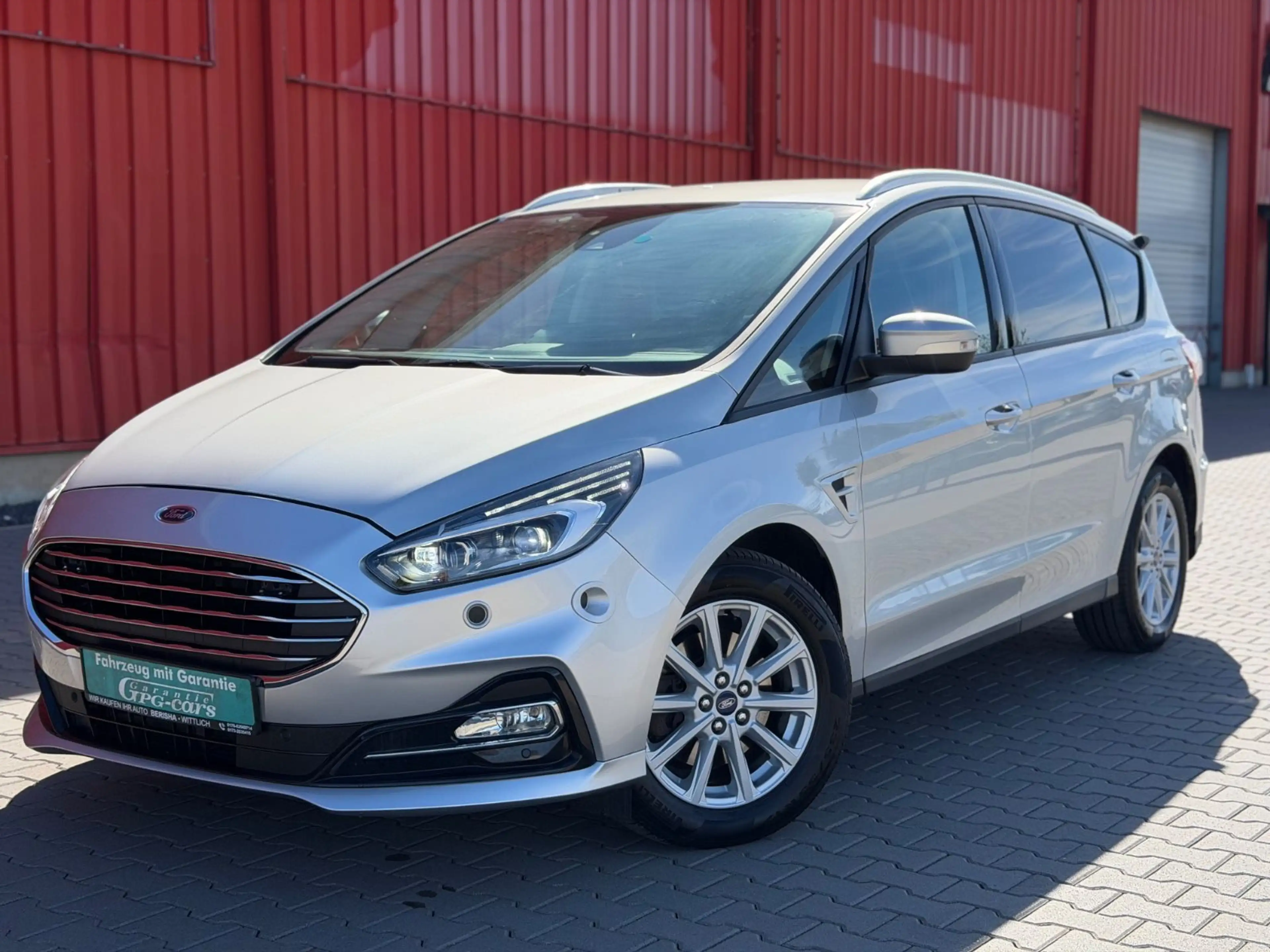 Ford S-Max 2.0 TDCI GARANTIE AUTOMATIK LED 1HAND NAV CAM