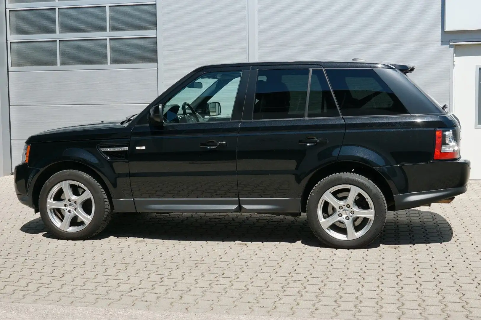 Land Rover Range Rover Sport SDV6 HSE "Black Edition Ltd" Чорний - 2