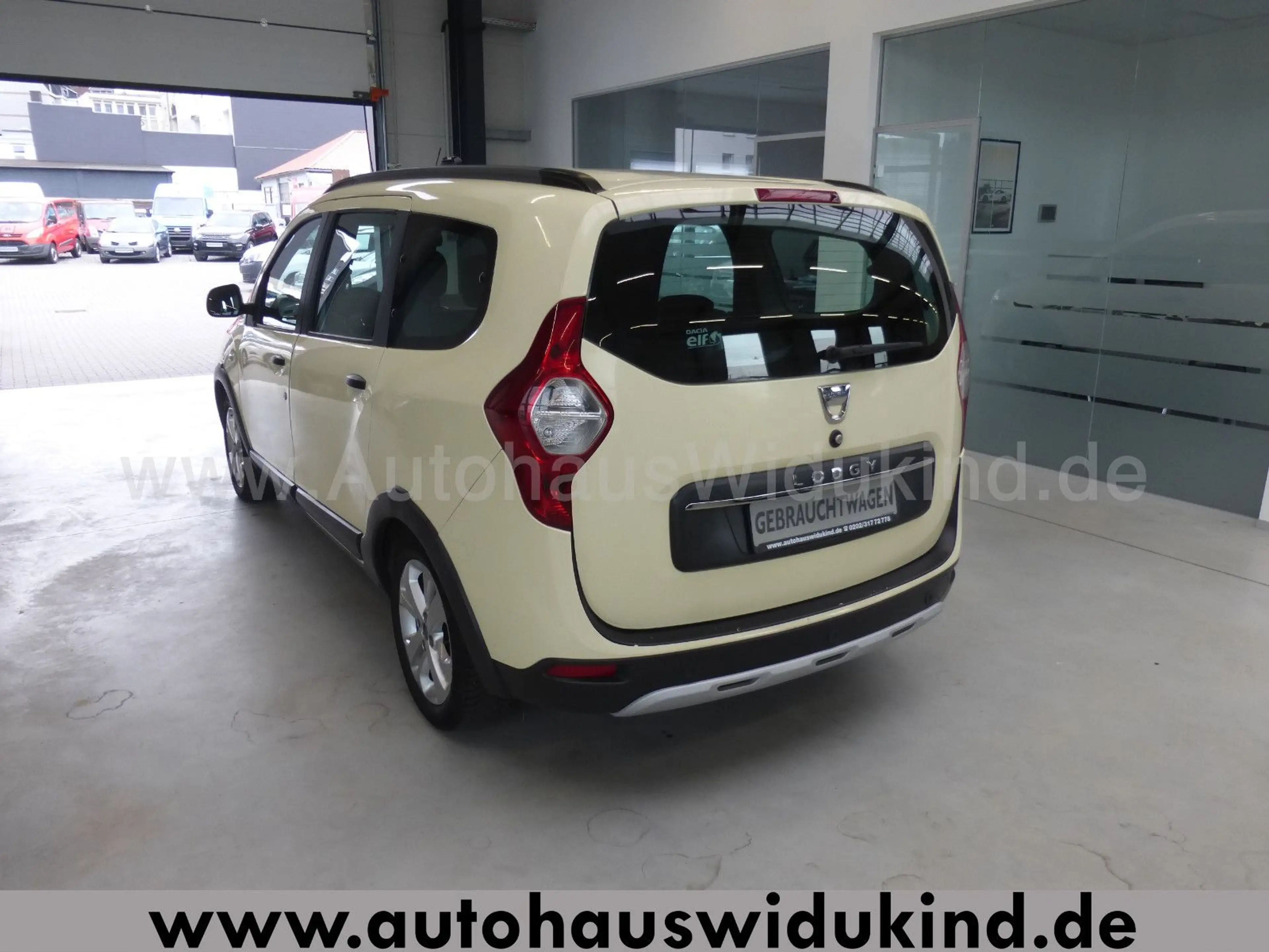 Dacia Lodgy dCi 115 Stepway Navi Klima 7 Sitzer 1.HAND — photo 5