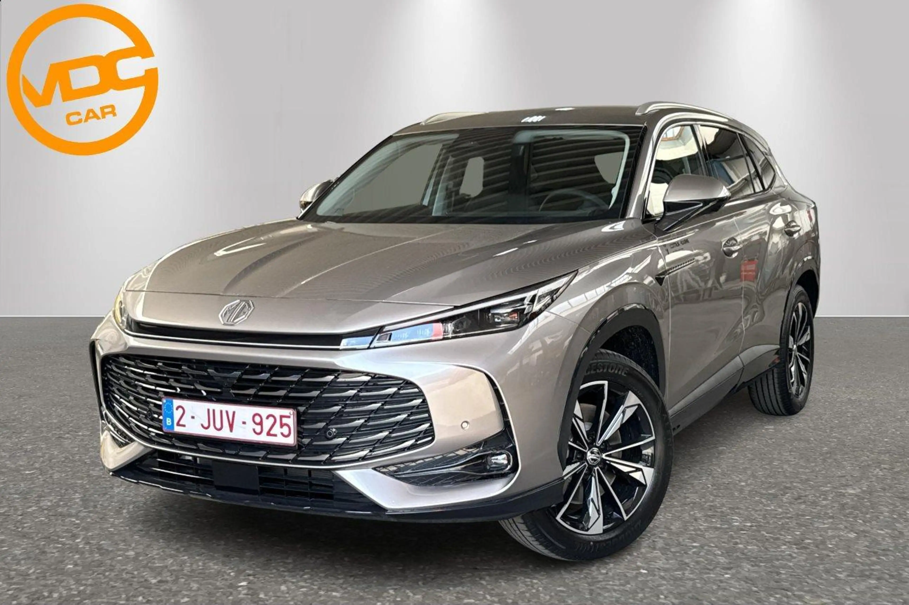 MG HS LUXURY HYBRID+
