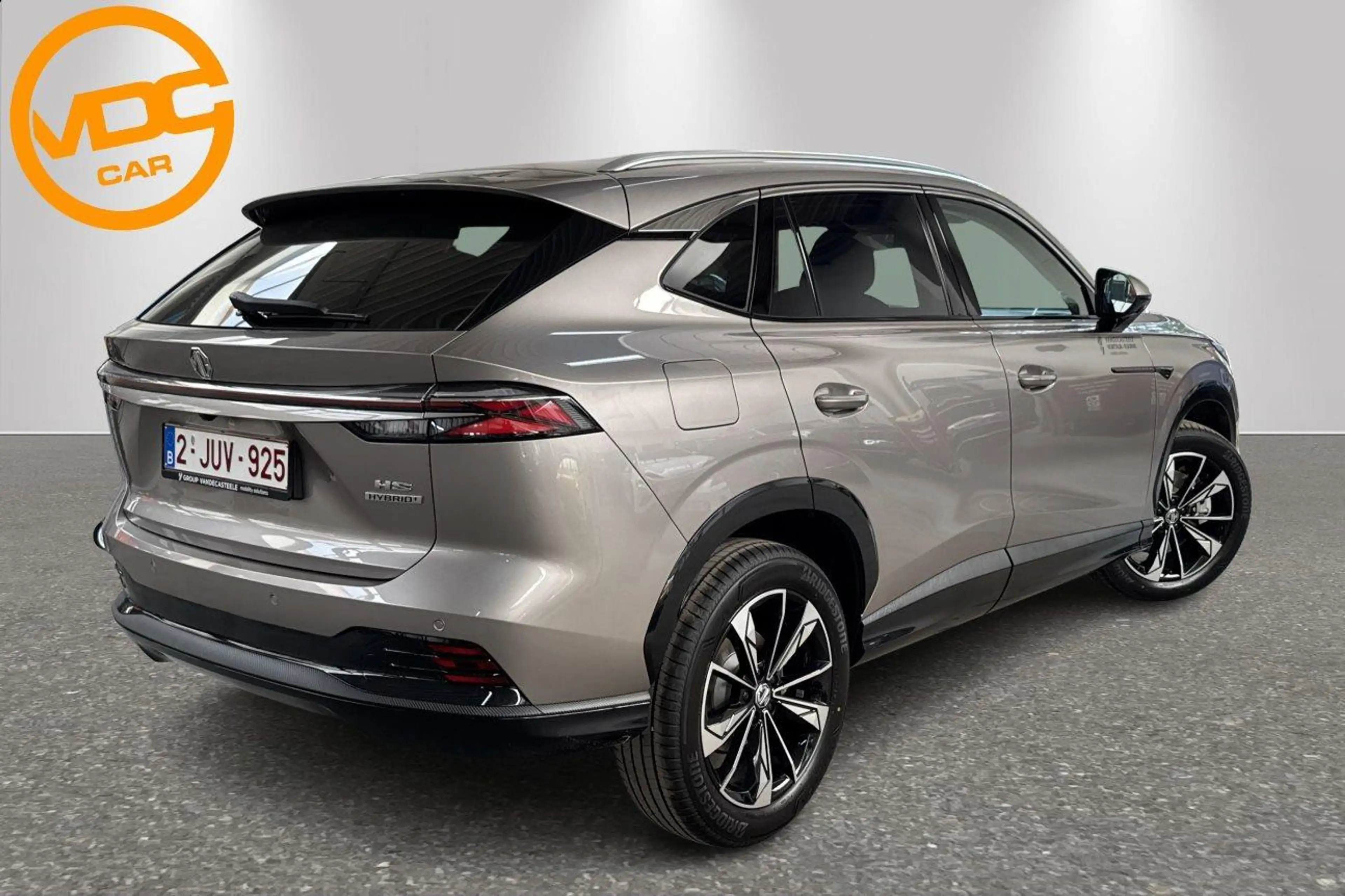 MG HS LUXURY HYBRID+ — photo 3