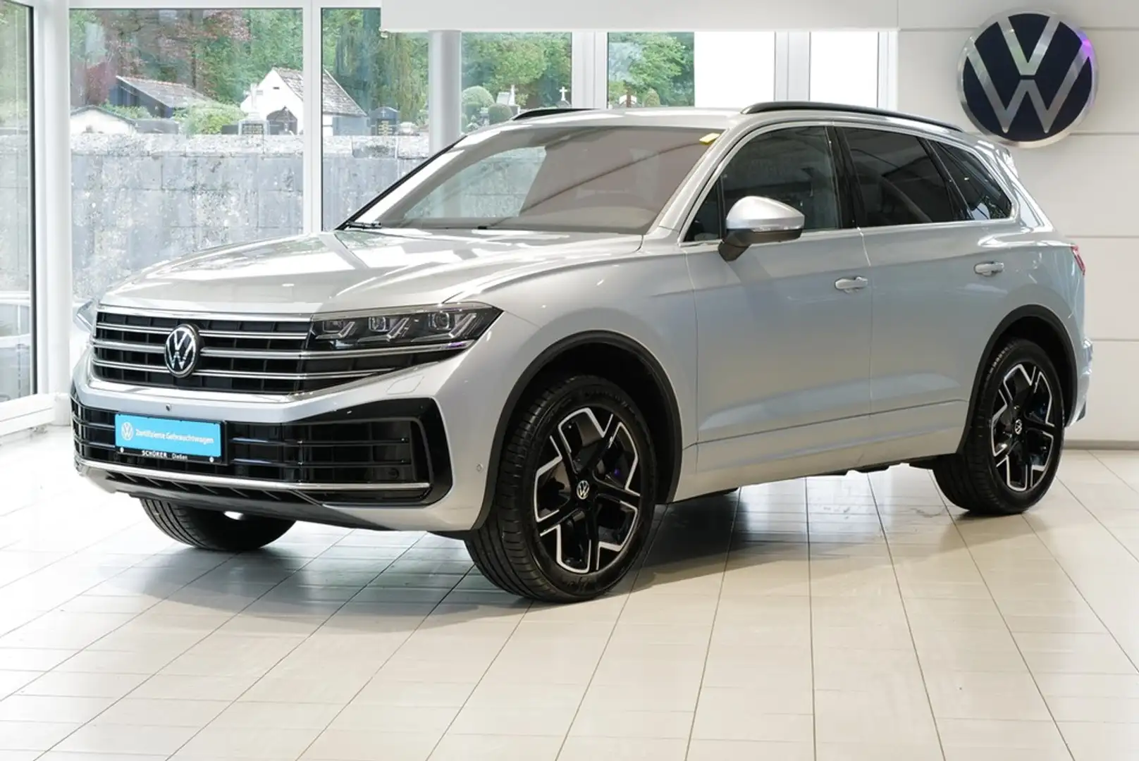 Volkswagen Touareg 3.0TDI Elegance Stdhz Allradlenkung 360° AHK Ke... Silber - 2