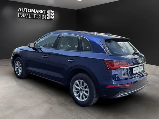 Audi Q5 view 5