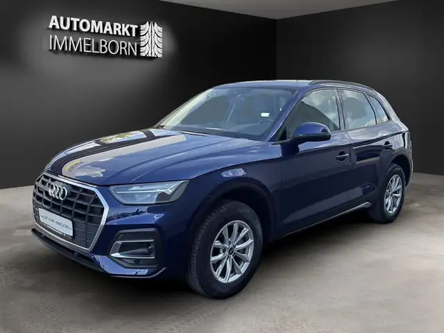 Audi Q5 view 4