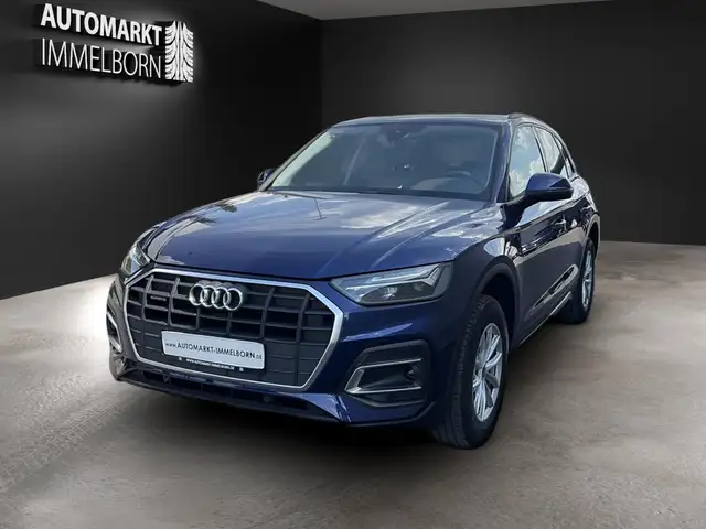 Audi Q5 view 3