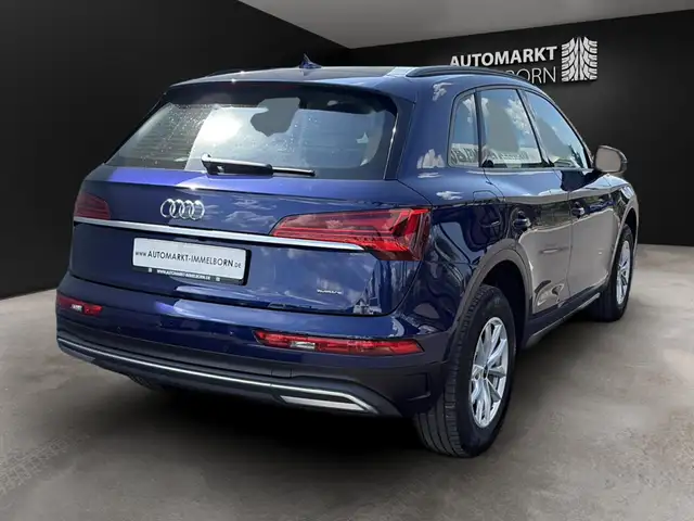 Audi Q5 view 11