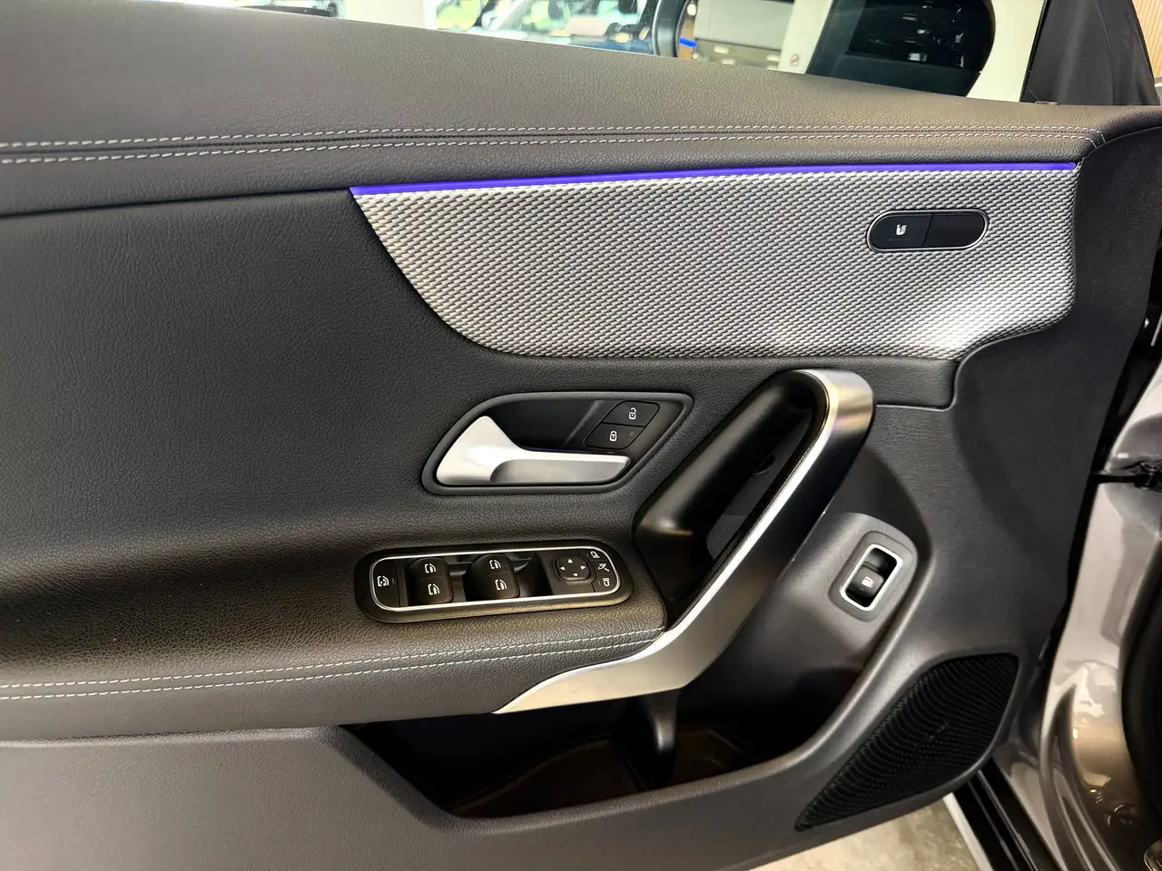 Mercedes-Benz CLA 250 e PHEV Business Solution, миниатюра 13