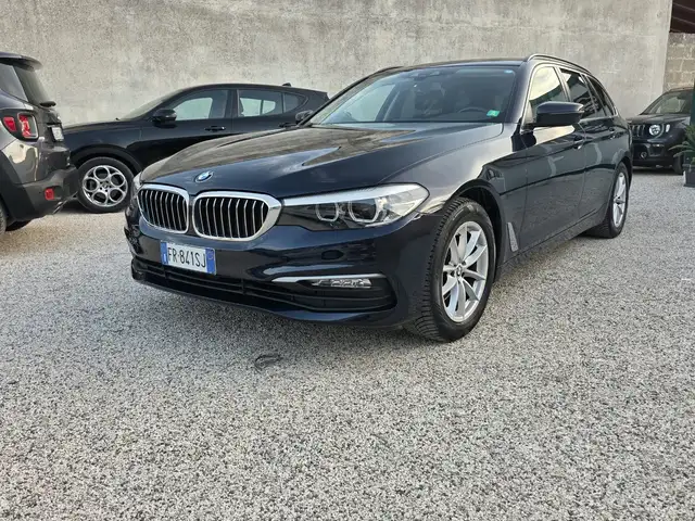 BMW 520 Serie 5 G31 2018 Touring 520d Touring Business auto