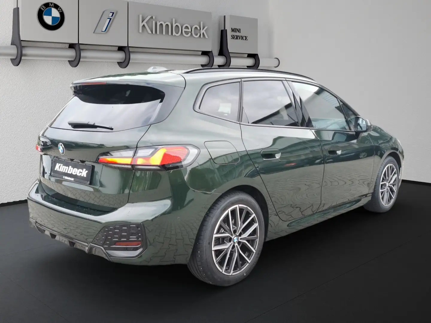 BMW 220 i Active Tourer M SPORT LED 360° HeadUp AHK Grün - 2
