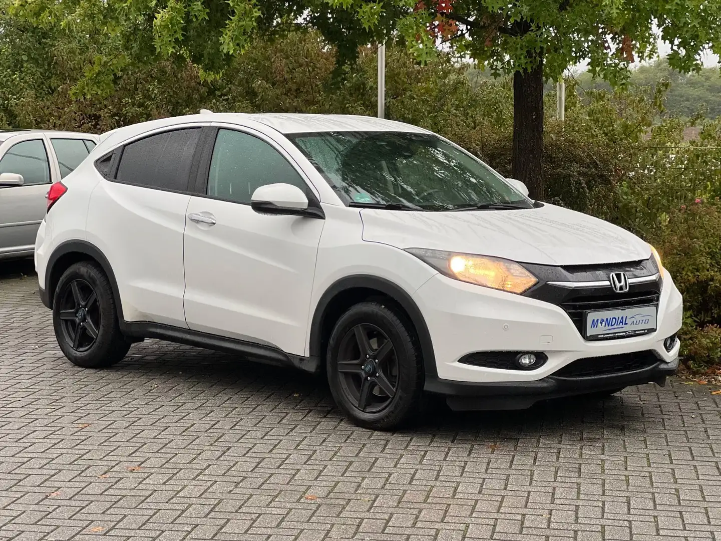 Honda HR-V Elegance 1.6 i-DTEC / 2-Hand / Klimaauto. Blanc - 1