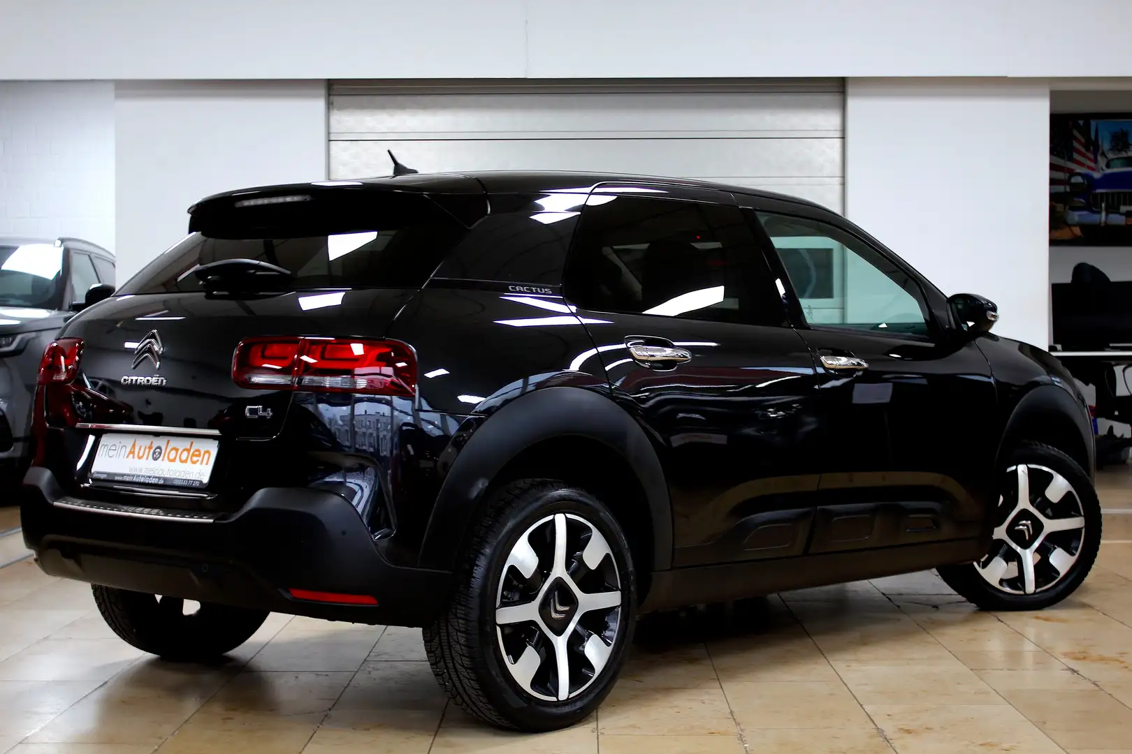 Citroen C4 Cactus PureTech 110 Automatik *NAVI*PDC*LED*APPLE*ANDROID Schwarz - 2