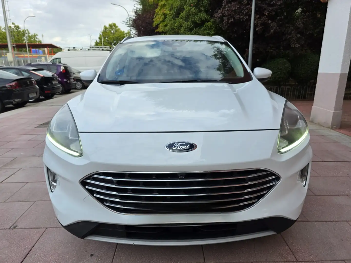 Ford Kuga 2.5 Duratec PHEV Titanium 4x2 Blanco - 2