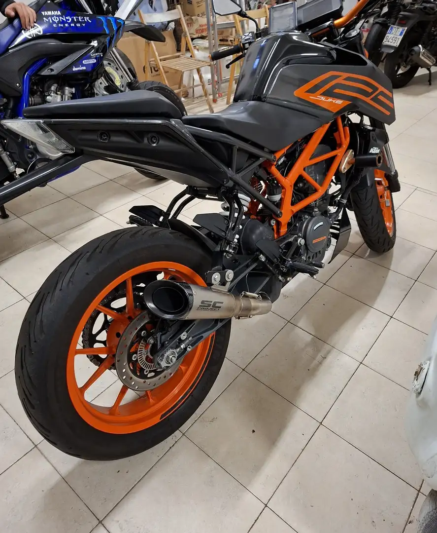 KTM 125 Duke Abs Narancs - 1