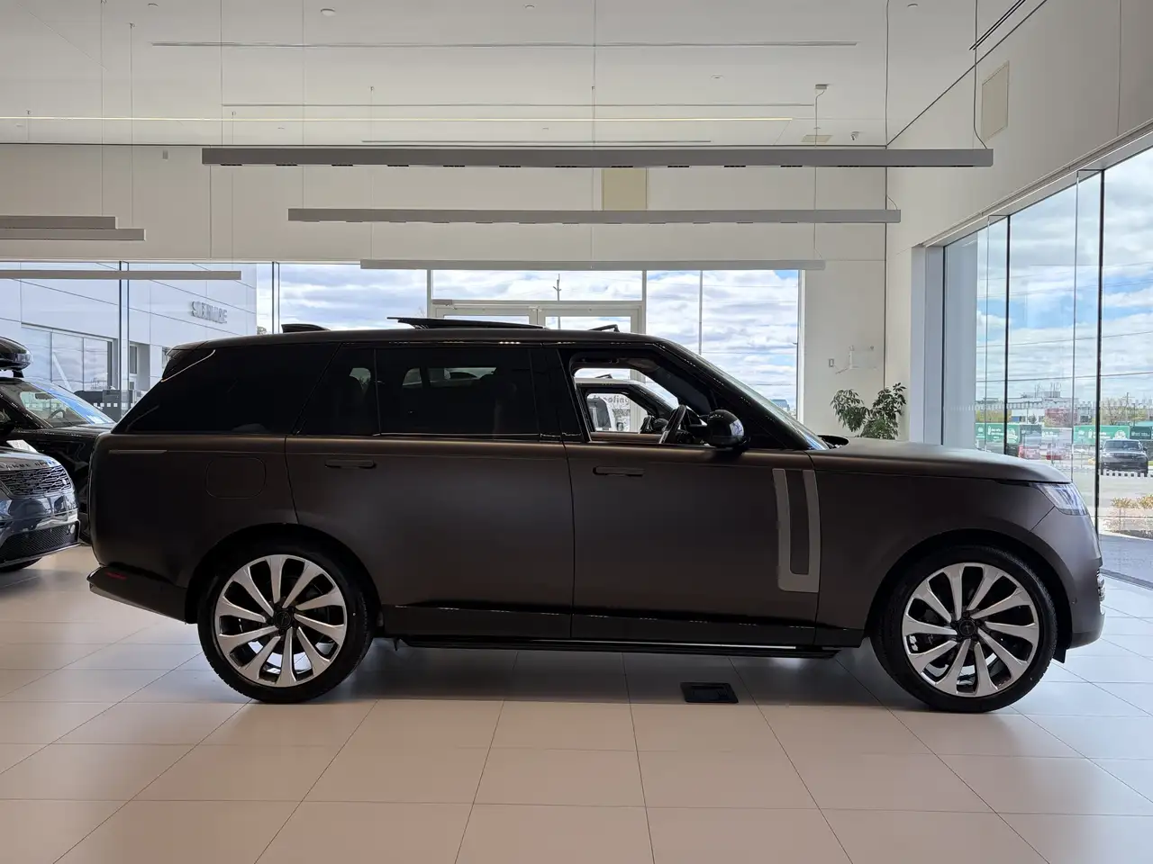 Land Rover Range Rover снимка Land Rover Range Rover