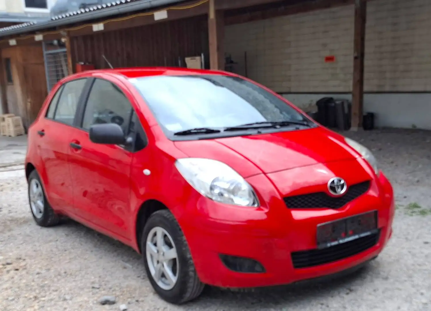 Toyota Yaris Yaris 1,0 VVT-i Luna Luna Rot - 1