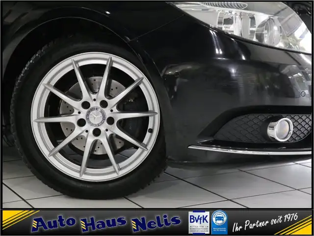 Mercedes-Benz B-Class view 2