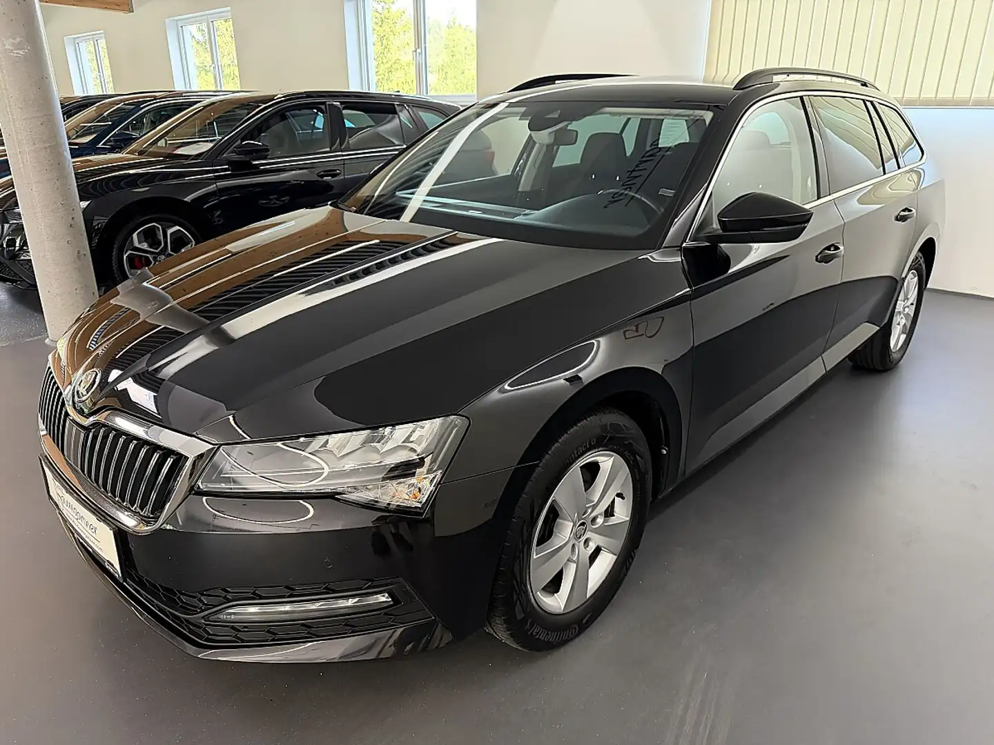 Skoda Superb Kombi 2,0TDI DSG *LED*NAVI*ACC*Sitzheizung*Virt... Schwarz - 2