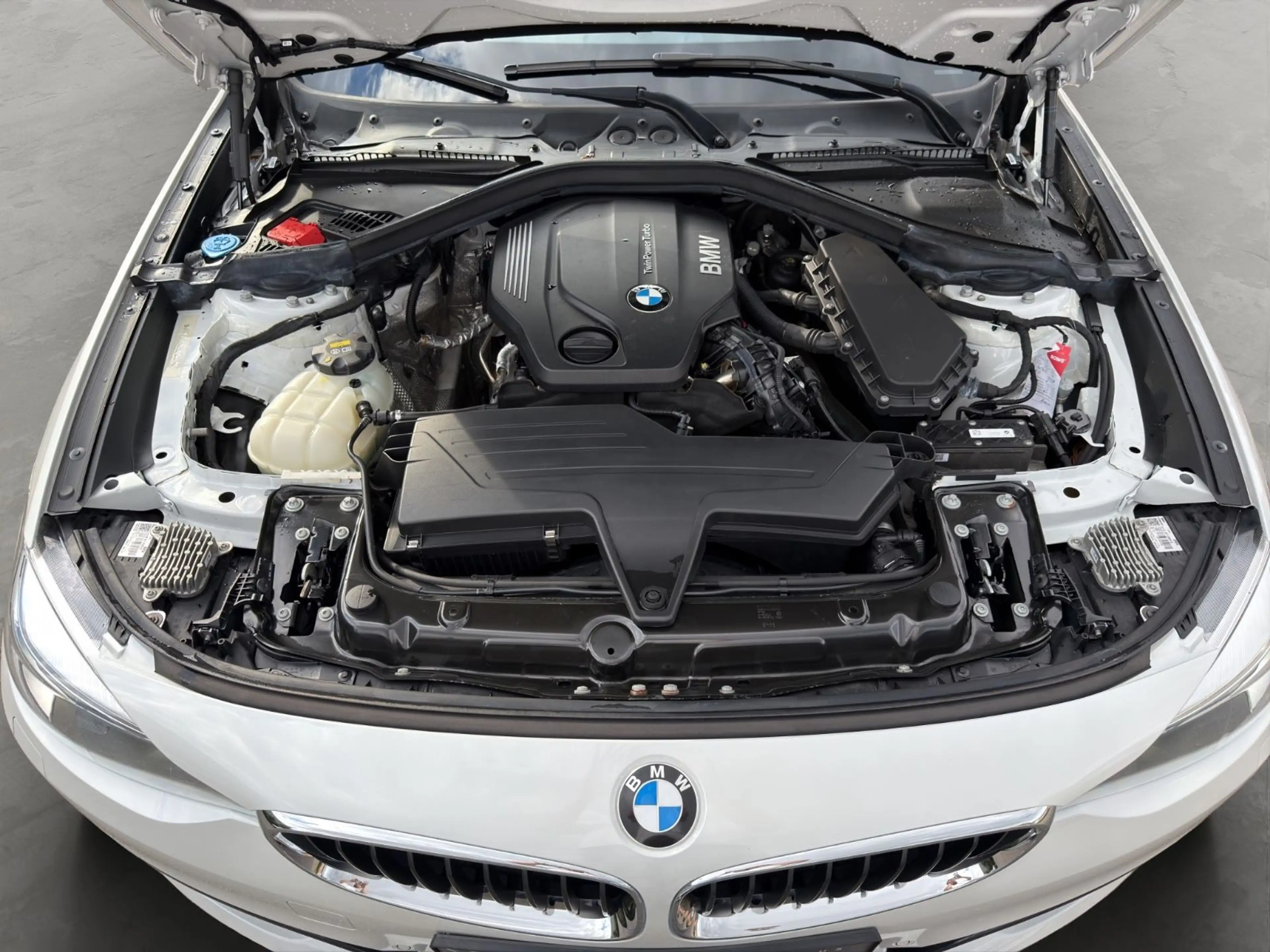 BMW 318 d / Klimaauto. / NAVI / Temp. / — photo 19