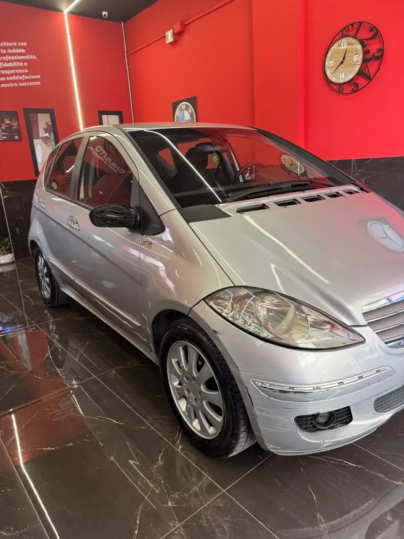 Mercedes-Benz A 200 A 200 CDI Avantgarde Plateado - 2