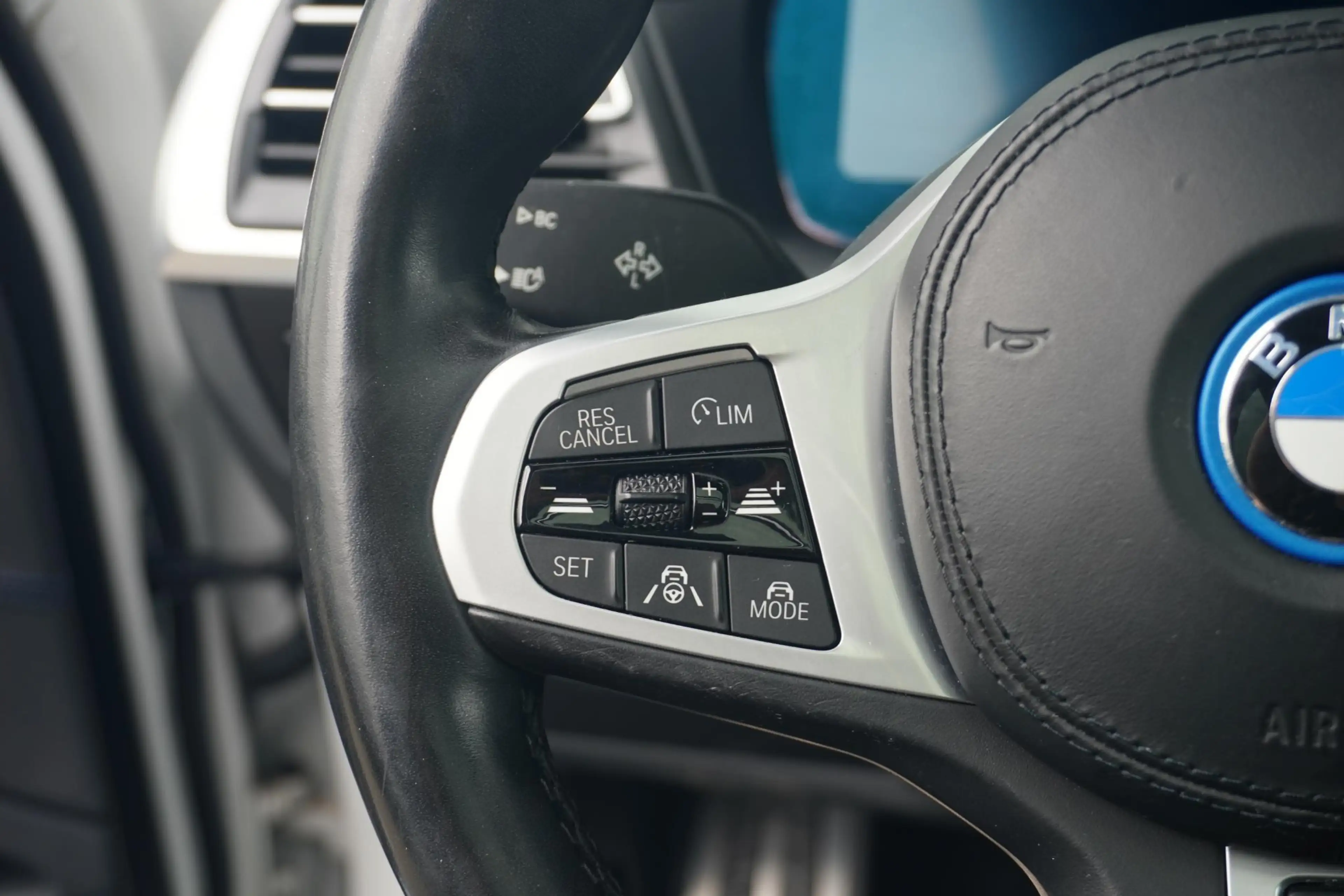 BMW iX3 | High Executive | Laserlight | Trekhaak | Harman — photo 12