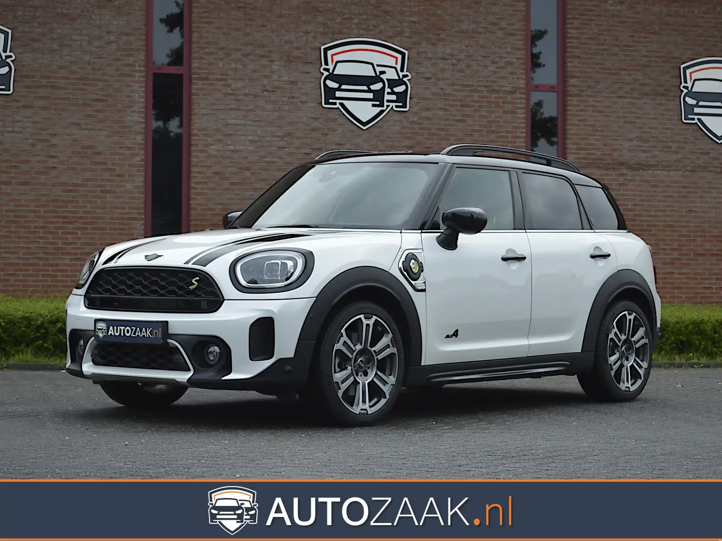 MINI Cooper SE Countryman ALL4 MINI Yours Premium Plus Blanc - 1