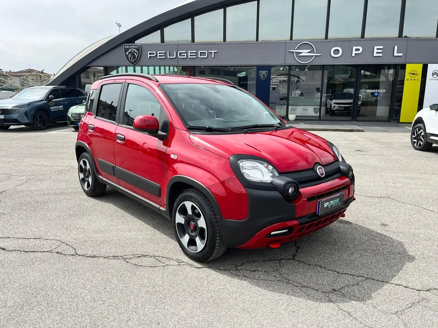 Fiat Panda 1.0 FireFly S&S Hybrid Rosso - 1