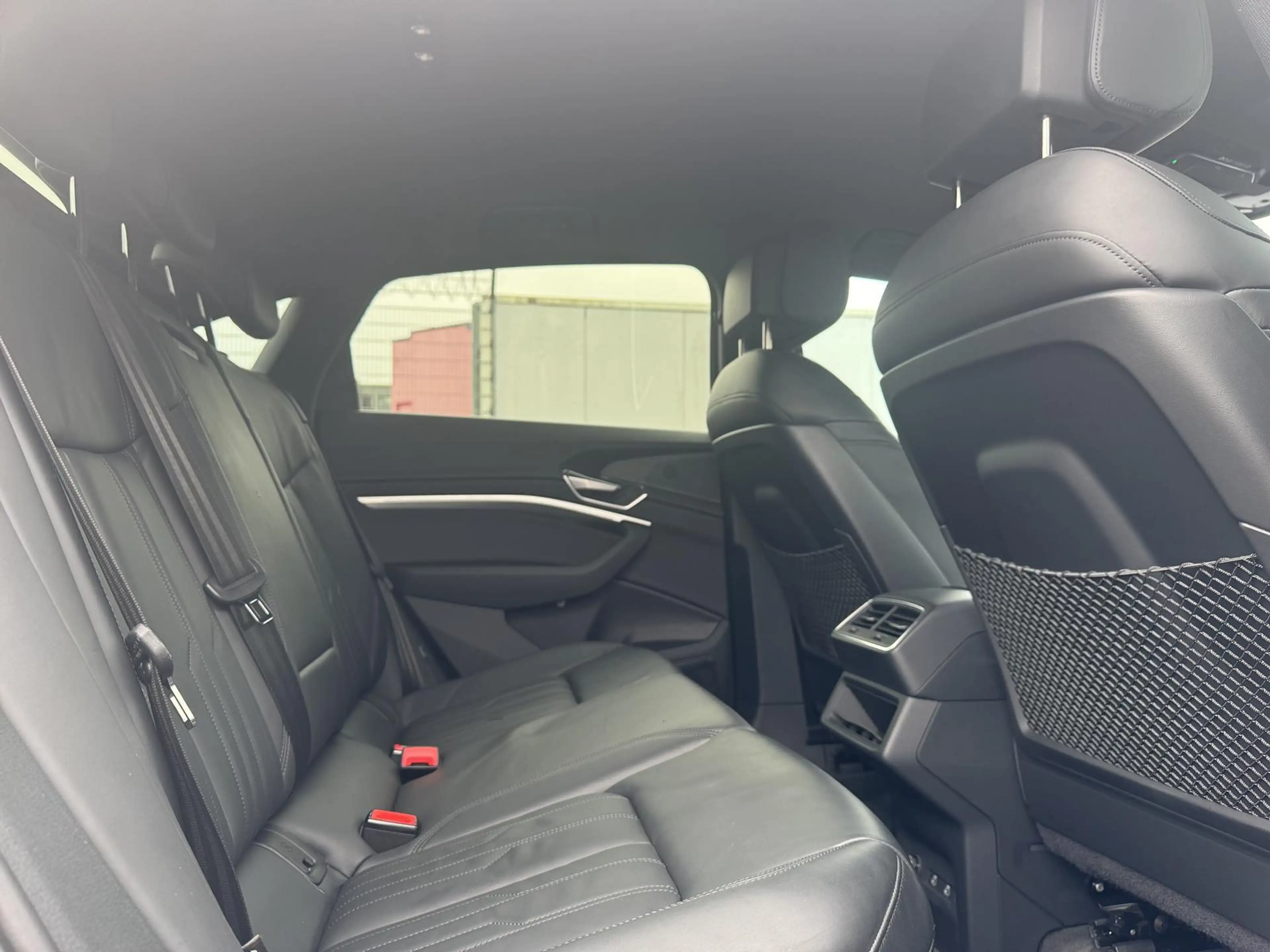 Audi e-tron Sportback 55 ACC AHK HuD NIGHT B&O KAM. — photo 13