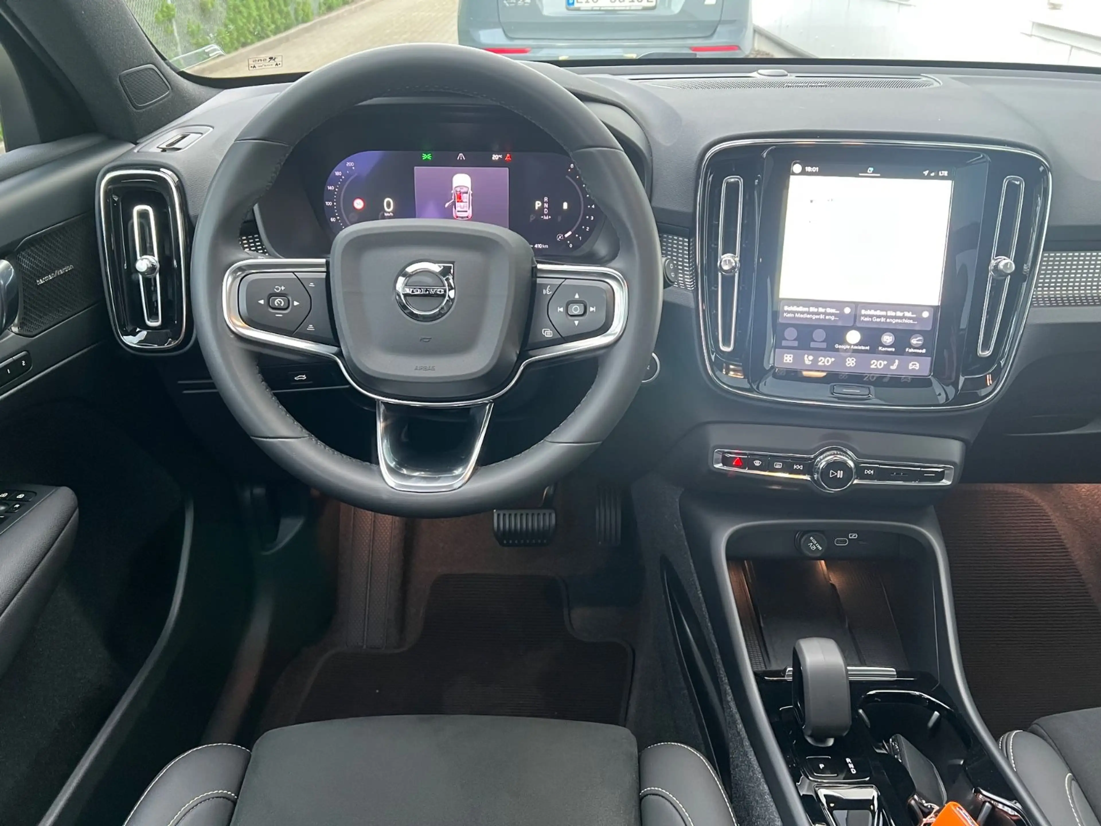 Volvo XC40 B4 Automatik Plus Dark GARANTIE — photo 13