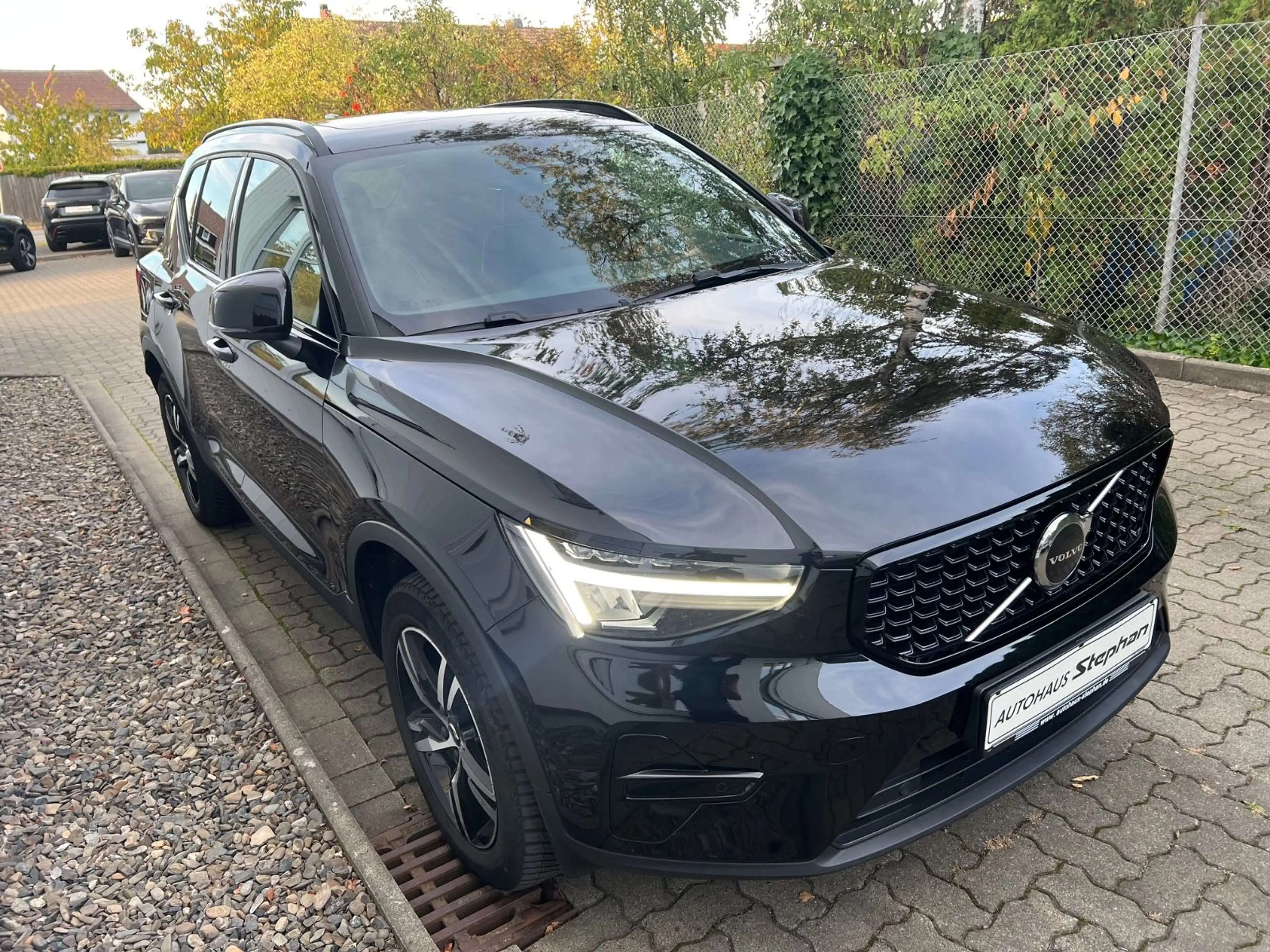 Volvo XC40 B4 Automatik Plus Dark GARANTIE — photo 3