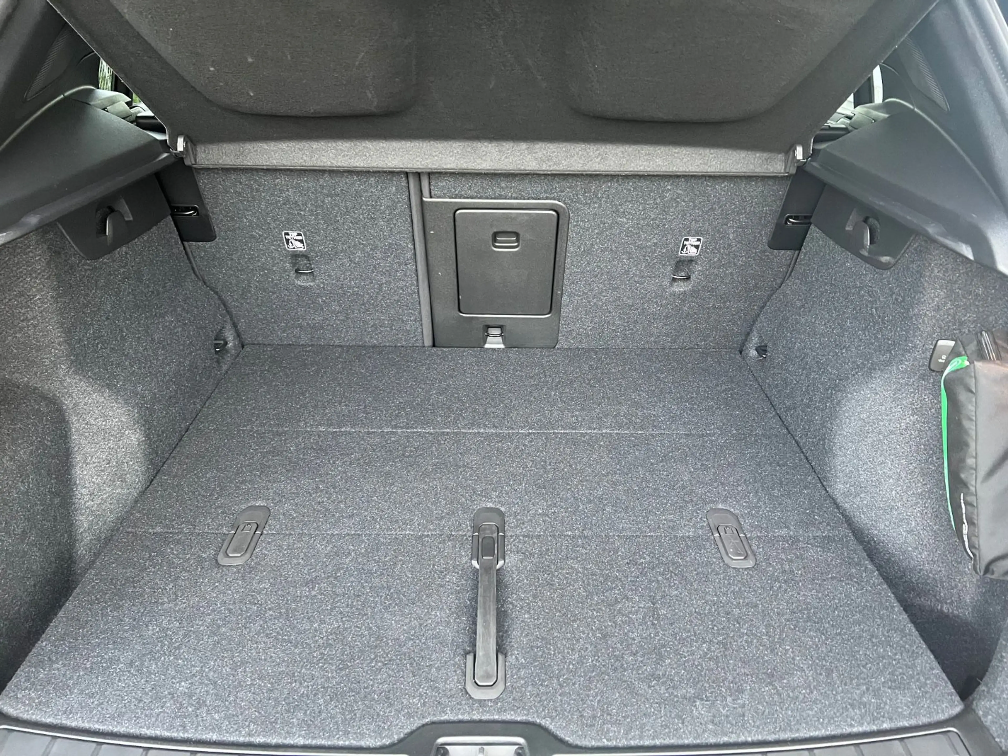 Volvo XC40 B4 Automatik Plus Dark GARANTIE — photo 14