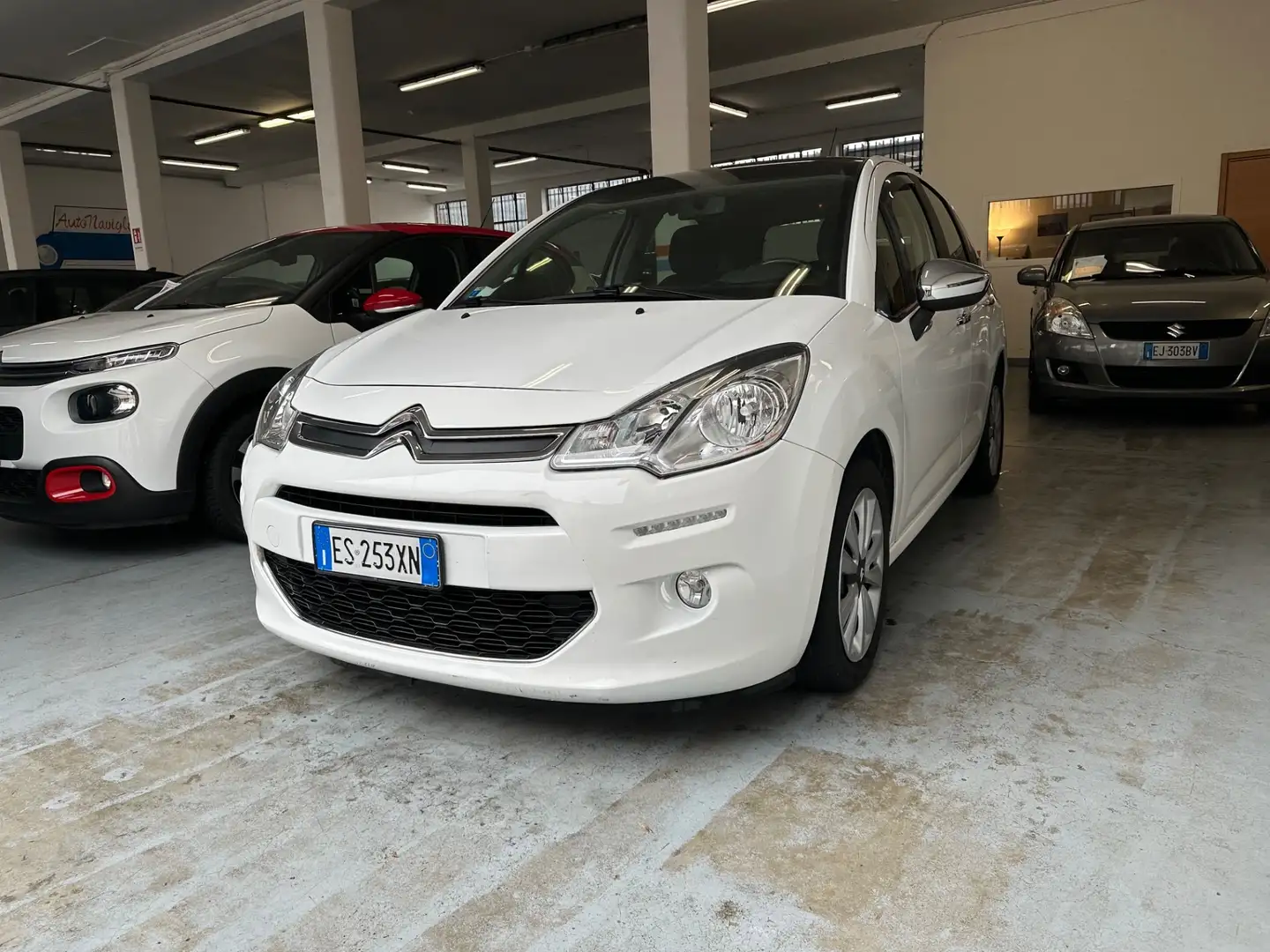 Citroen C3 C3 1.2 VTi 82 Vanity Fair 10 Weiß - 1