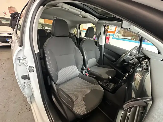 Citroen C3 view 10
