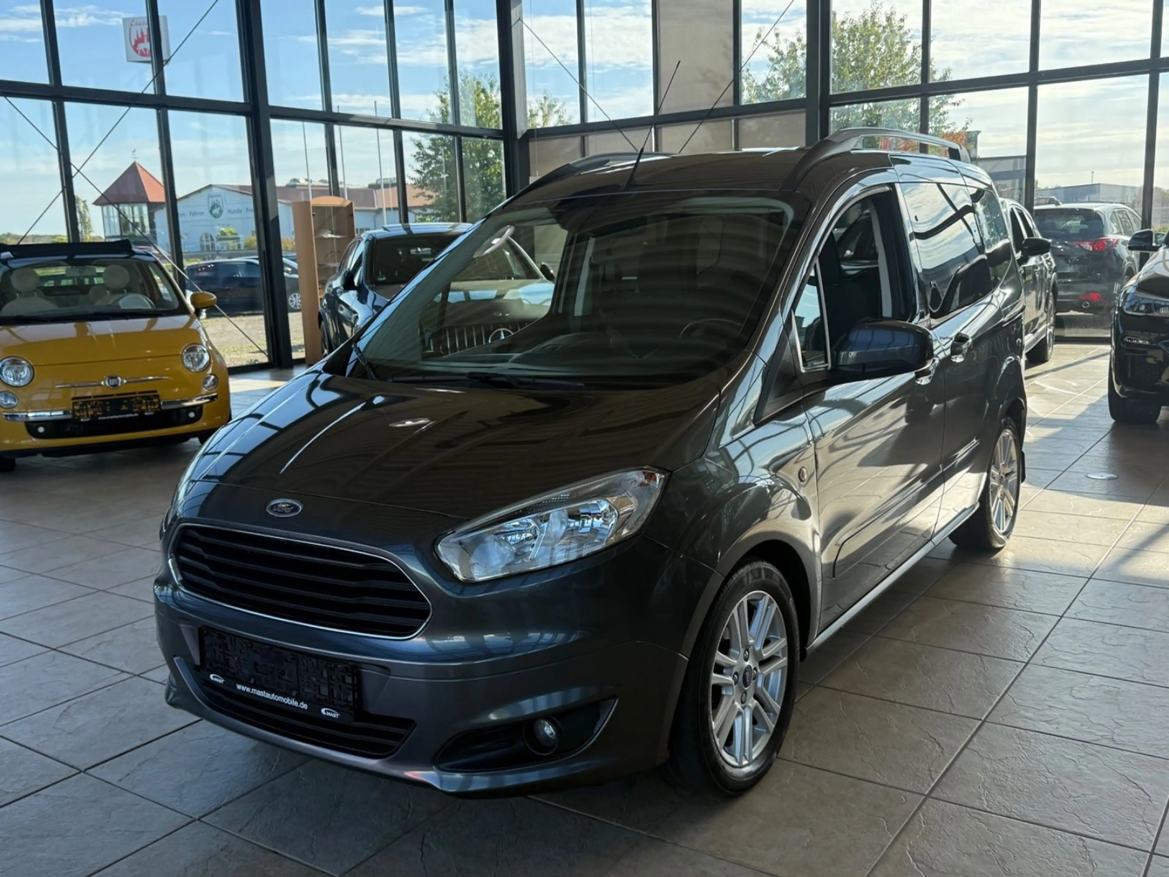 Ford Tourneo Courier Titanium