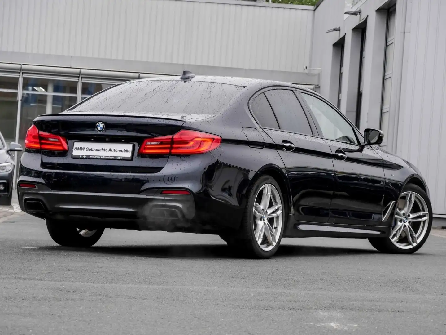 BMW 550 M550i xDrive H/K+ACC+GLASDACH+LHZ+NAVI PROF Negro - 2