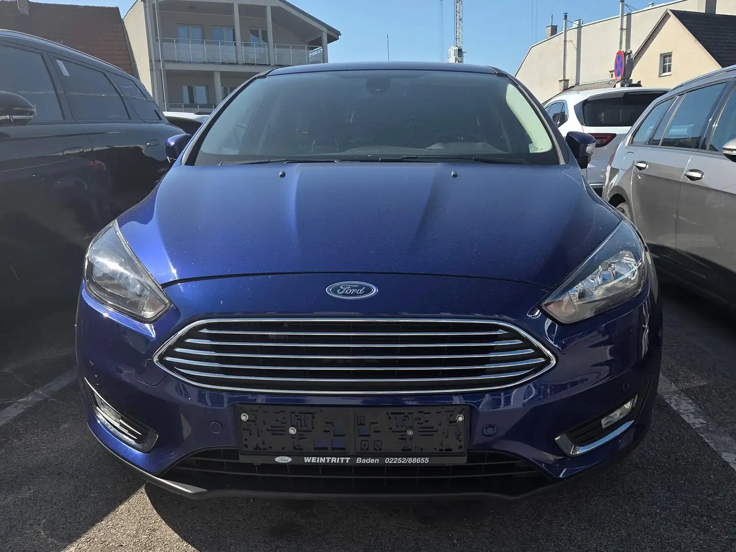 Ford Focus Titanium Blau - 1