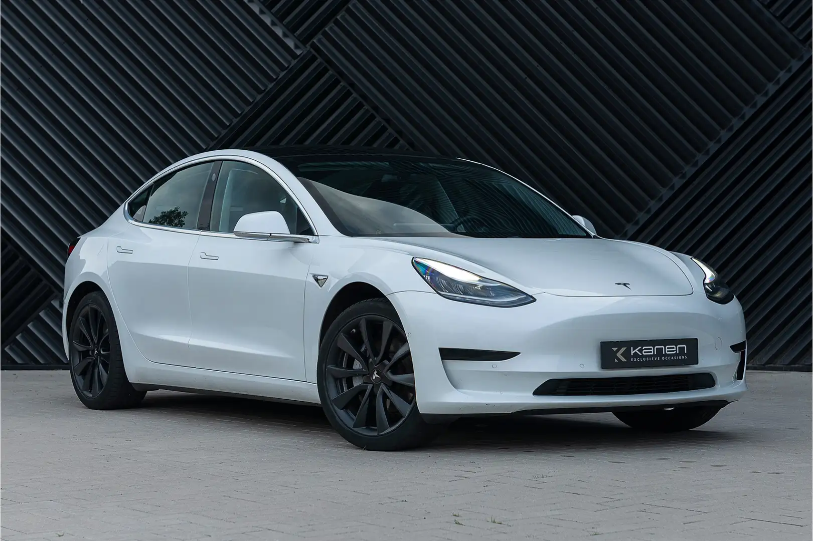 Tesla Model 3 Standard RWD Plus 60 kWh ACC Pano Autopilot 360 Sp Blanc - 1