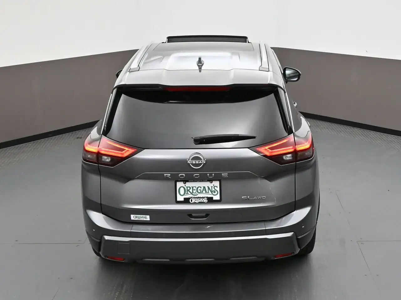 Nissan Rogue снимка Nissan Rogue