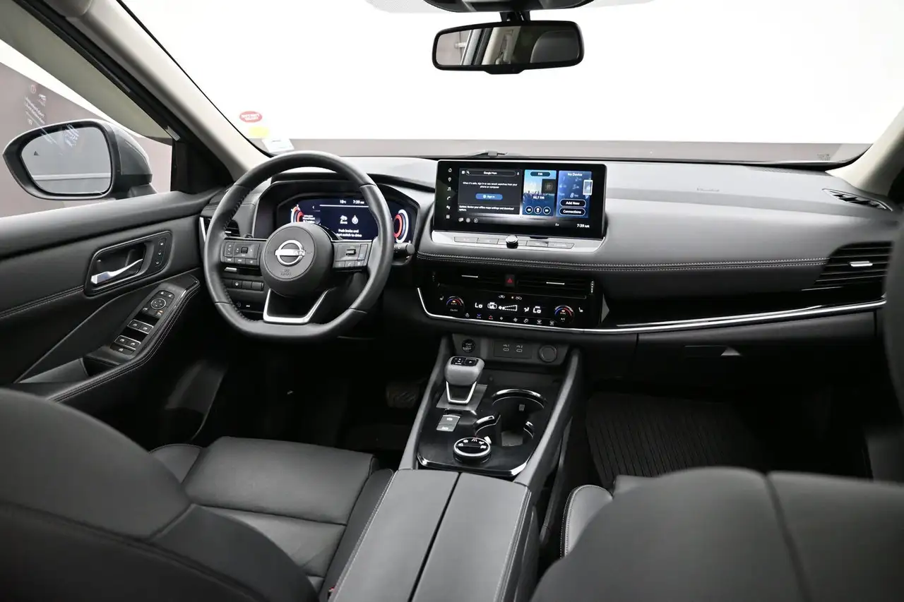 Nissan Rogue снимка Nissan Rogue