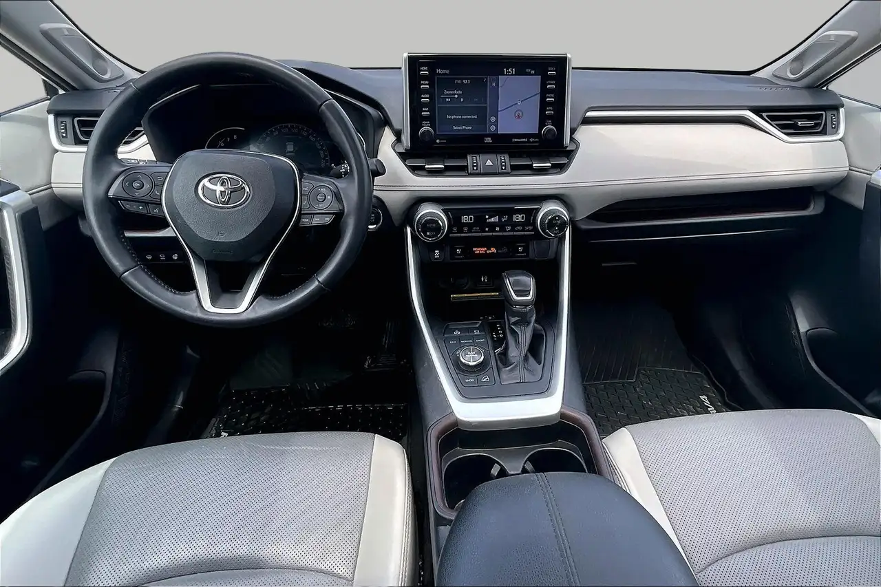 Toyota RAV 4 снимка Toyota RAV 4